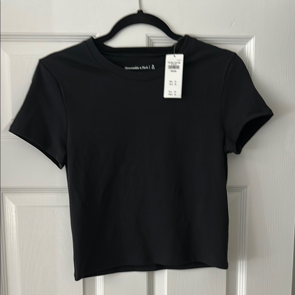 NWT Abercrombie & Fitch Black Fitted Crop T-Shirt